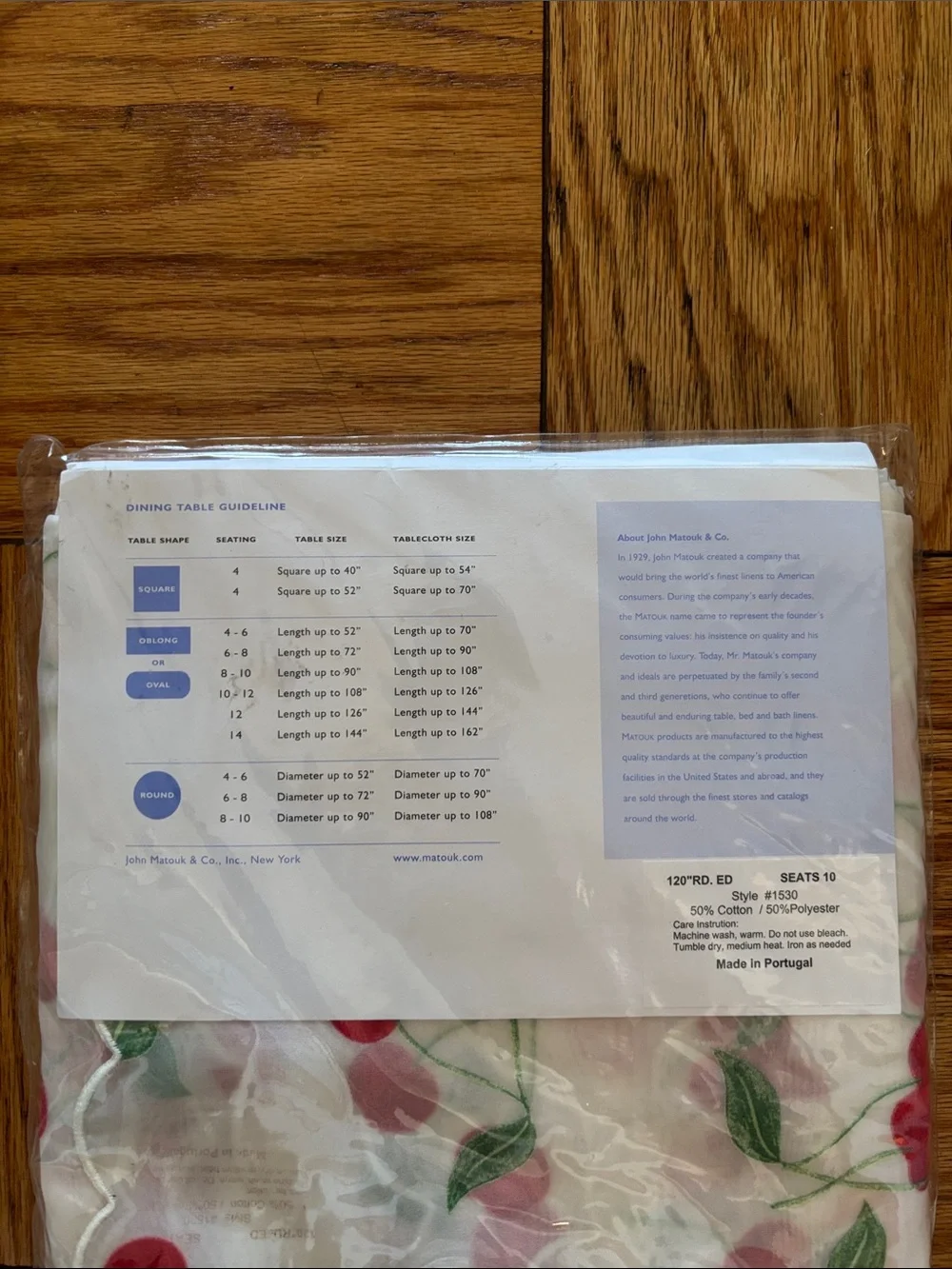 ✨NIB✨Matouk White Sheer Round Table Linen with Red Cherry Motif